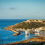 Apartment Blue Harbour: Seafront With Terrace Views St. Paul's Bay