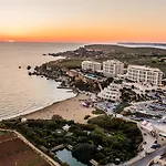 Blue Harbour 2 Bedroom Seafront With Large Terrace With Spectacular Sea Views - By Getawaysmalta Appartement *