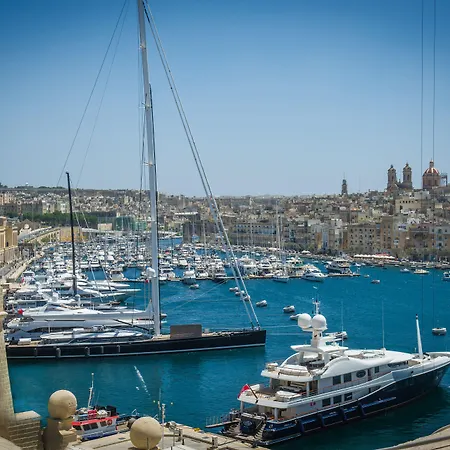 Blue Harbour: Seafront With Terrace Views * St. Paul's Bay