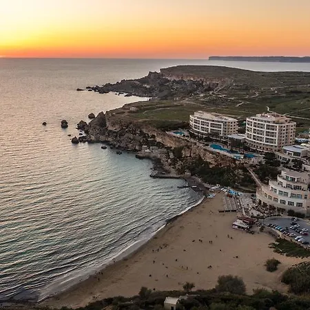 Daire Blue Harbour 2 Bedroom Seafront With Large Terrace With Spectacular Sea Views - By Getawaysmalta