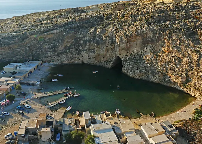 Blue Harbour 2 Bedroom Seafront With Large Terrace With Spectacular Sea Views - By Getawaysmalta