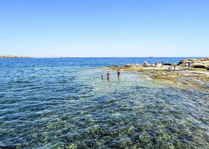 Blue Harbour 2 Bedroom Seafront With Large Terrace With Spectacular Sea Views - By Getawaysmalta