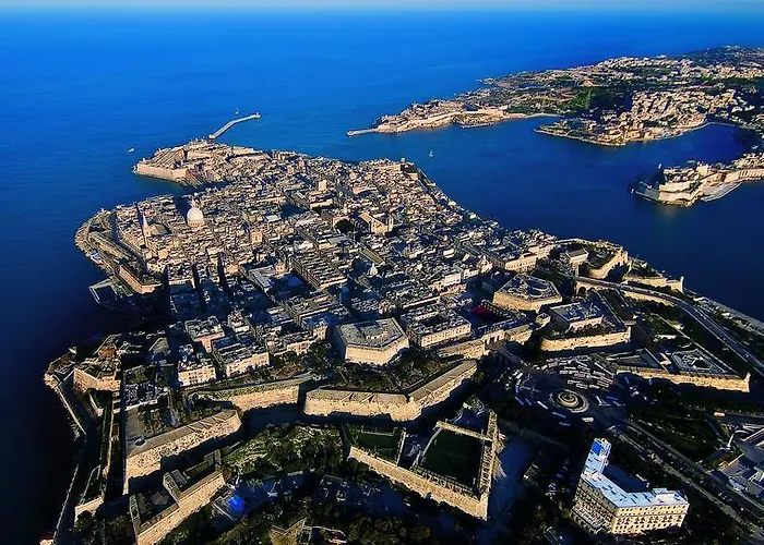 Apartment Blue Harbour 2 Bedroom Seafront With Large Terrace With Spectacular Sea Views - By Getawaysmalta