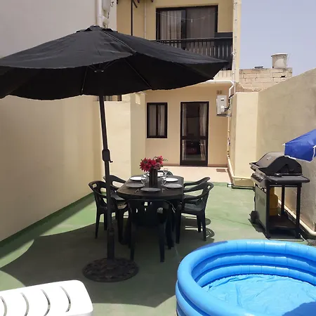 Blue Harbour 2 Bedroom Seafront With Large Terrace With Spectacular Sea Views - By Getawaysmalta 아파트