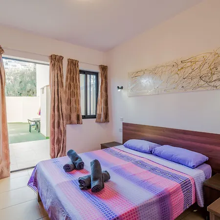 아파트 Blue Harbour 2 Bedroom Seafront With Large Terrace With Spectacular Sea Views - By Getawaysmalta 세인트폴스베이