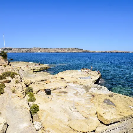 Blue Harbour 2 Bedroom Seafront With Large Terrace With Spectacular Sea Views - By Getawaysmalta 아파트 세인트폴스베이